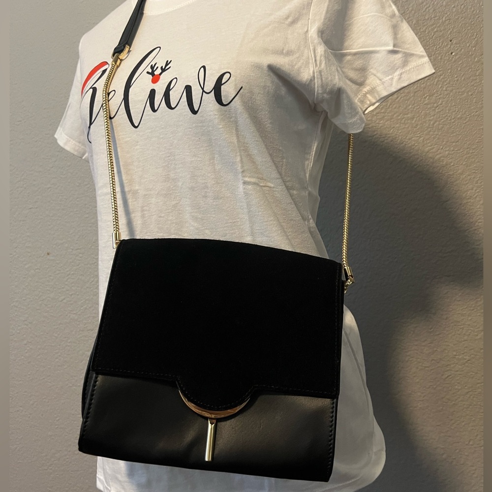 Vincen Camuto,  handbag leather, black color beautiful belt, preowner,